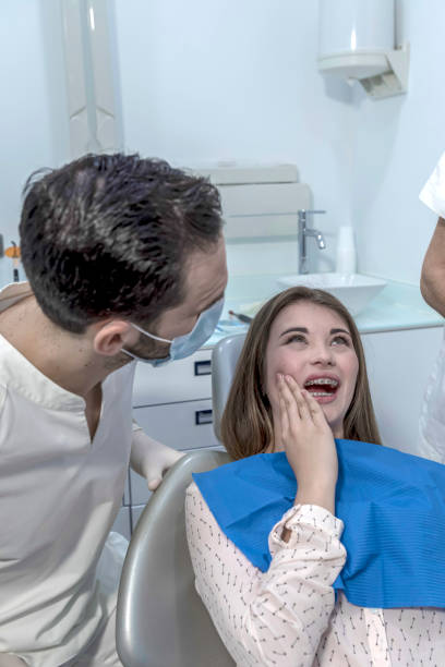 Best Dentist Open Late Near Me  in Gurdon, AR